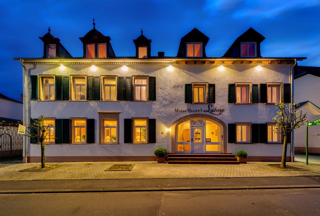 Moselhotel Ludwigs Kowerich Exterior photo